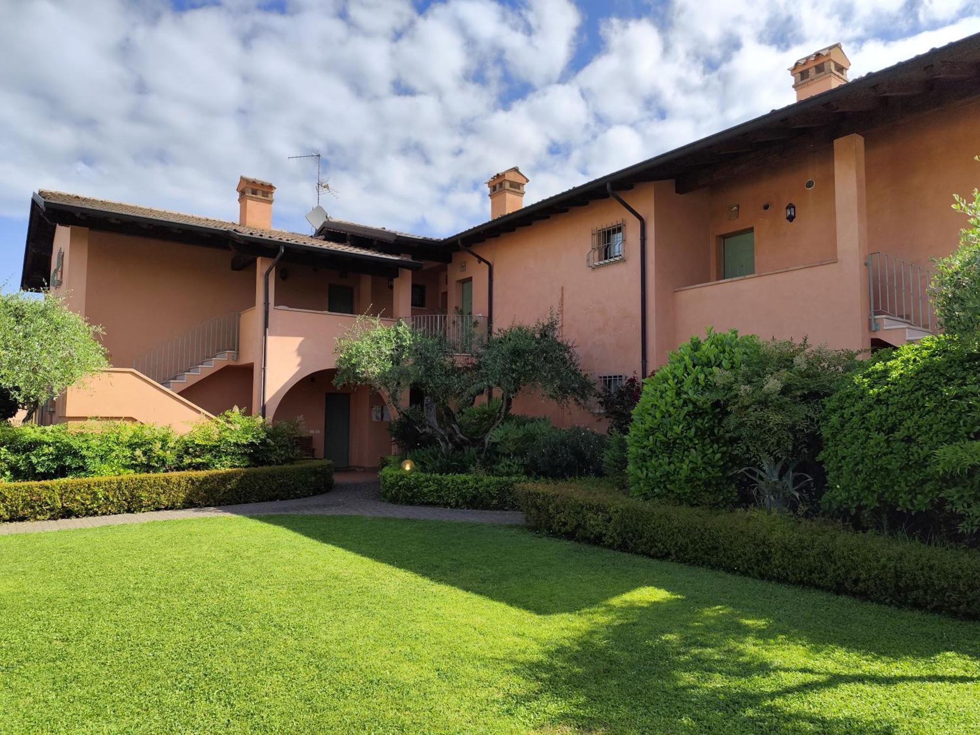 Bellasirmione Holiday Apartments Exterior photo